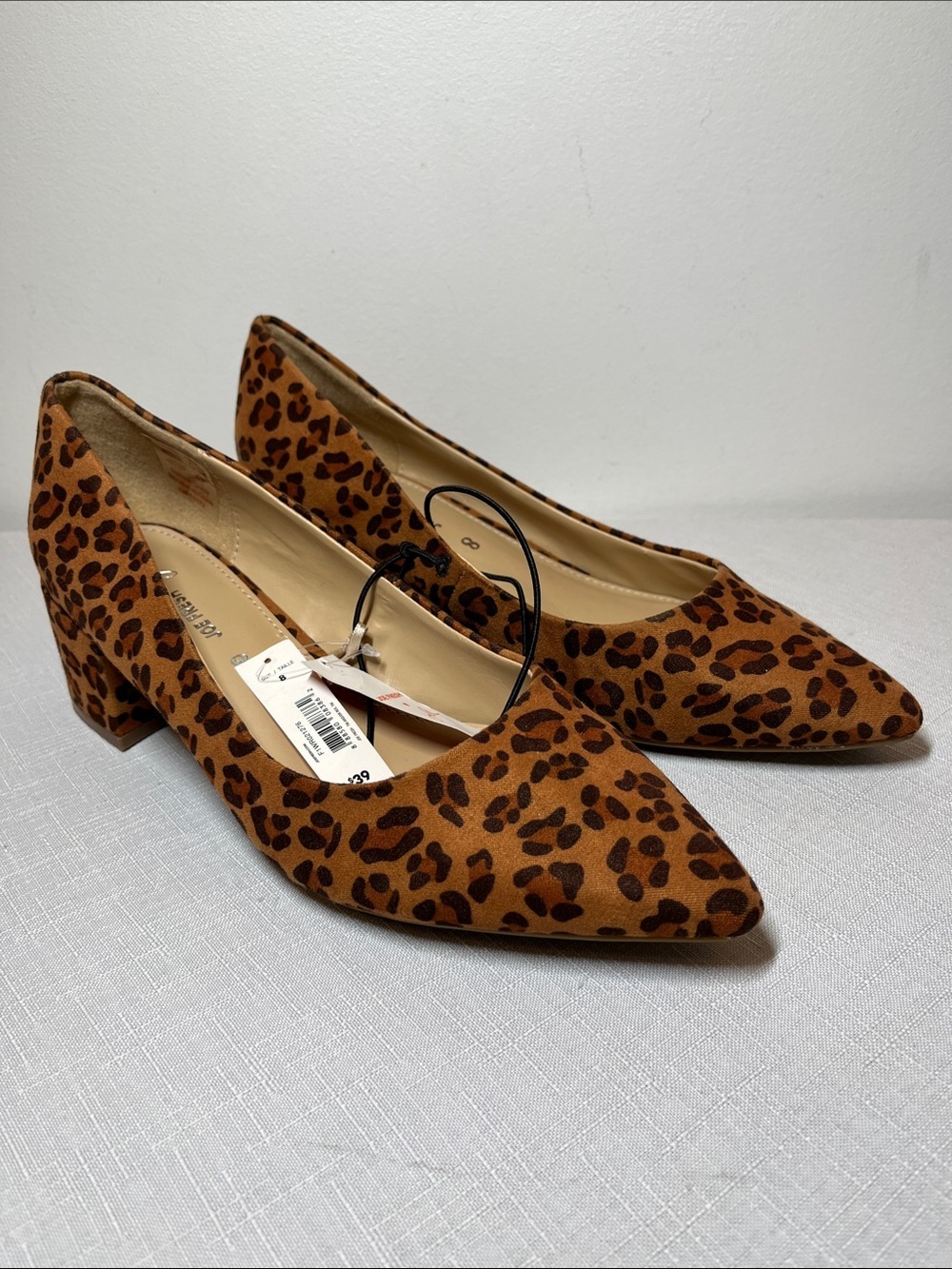 New Joe Fresh Leopard-Print Pointed Block Heel Pumps - Brown/Tan
Size 8